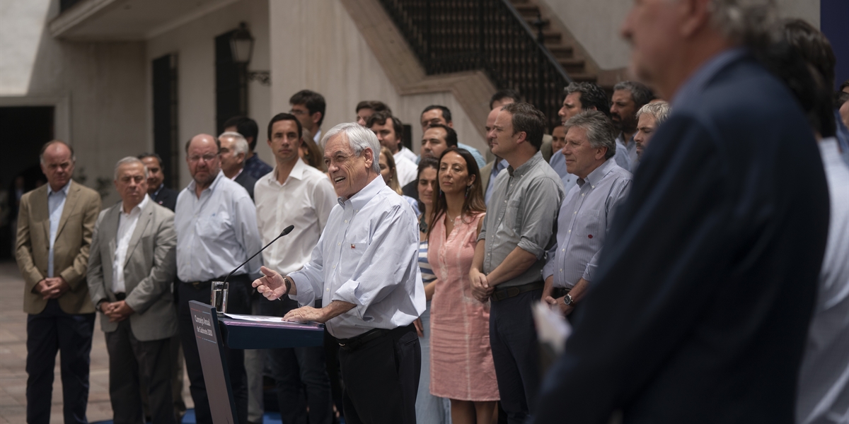 Presidente Piñera encabeza la segunda jornada del Consejo de Gabinete ampliado 2020, con ministros, subsecretarios e intendentes