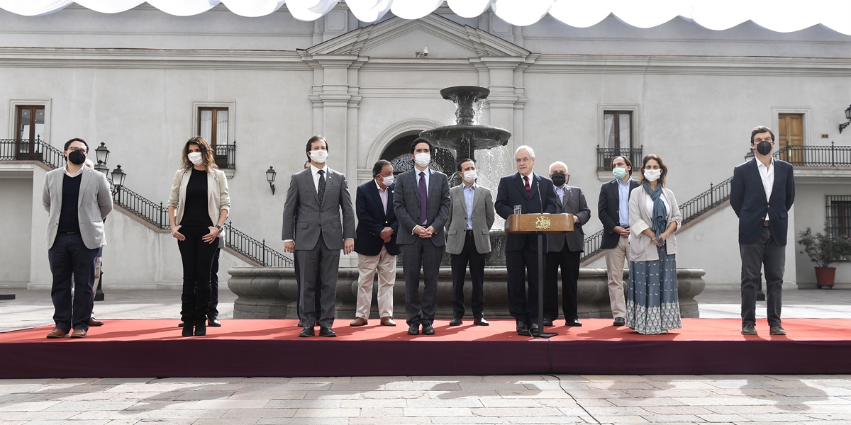 Presidente Piñera pone en marcha ley que impulsará crédito a pequeñas empresas con garantía del Estado.