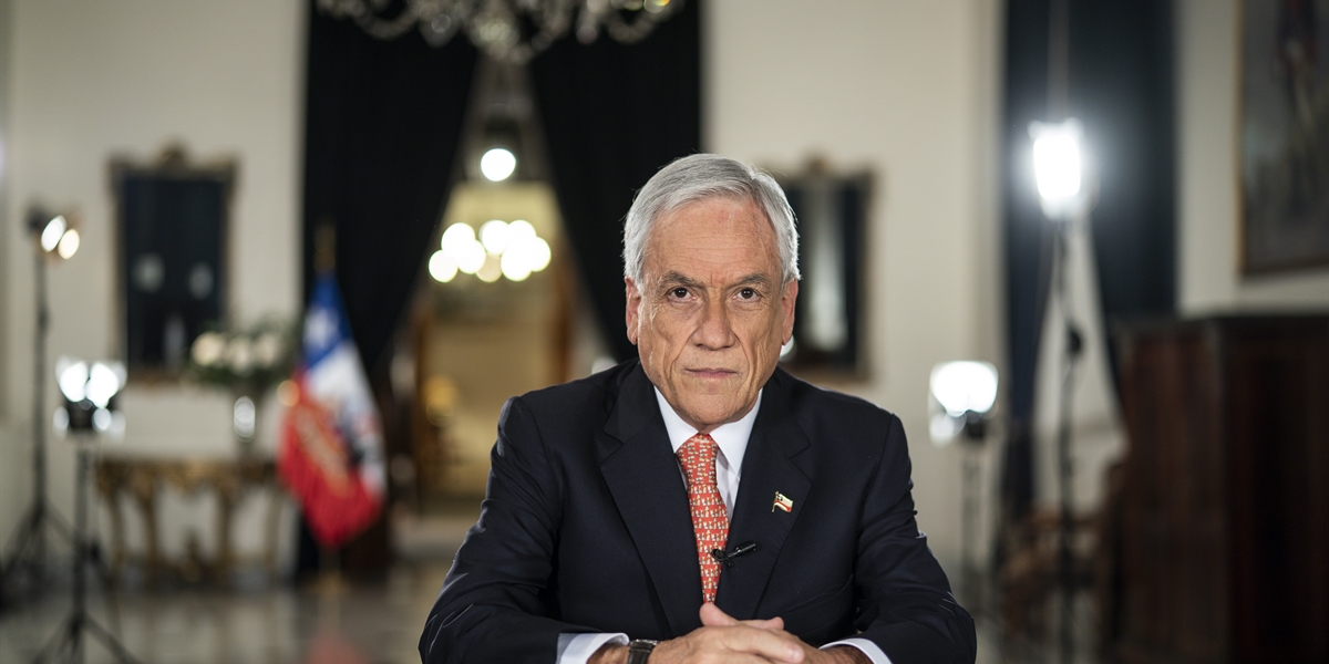 Presidente Piñera realiza cadena nacional para abordar situación del país por coronavirus