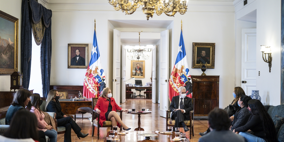 Presidente Piñera destaca impulso al empleo femenino