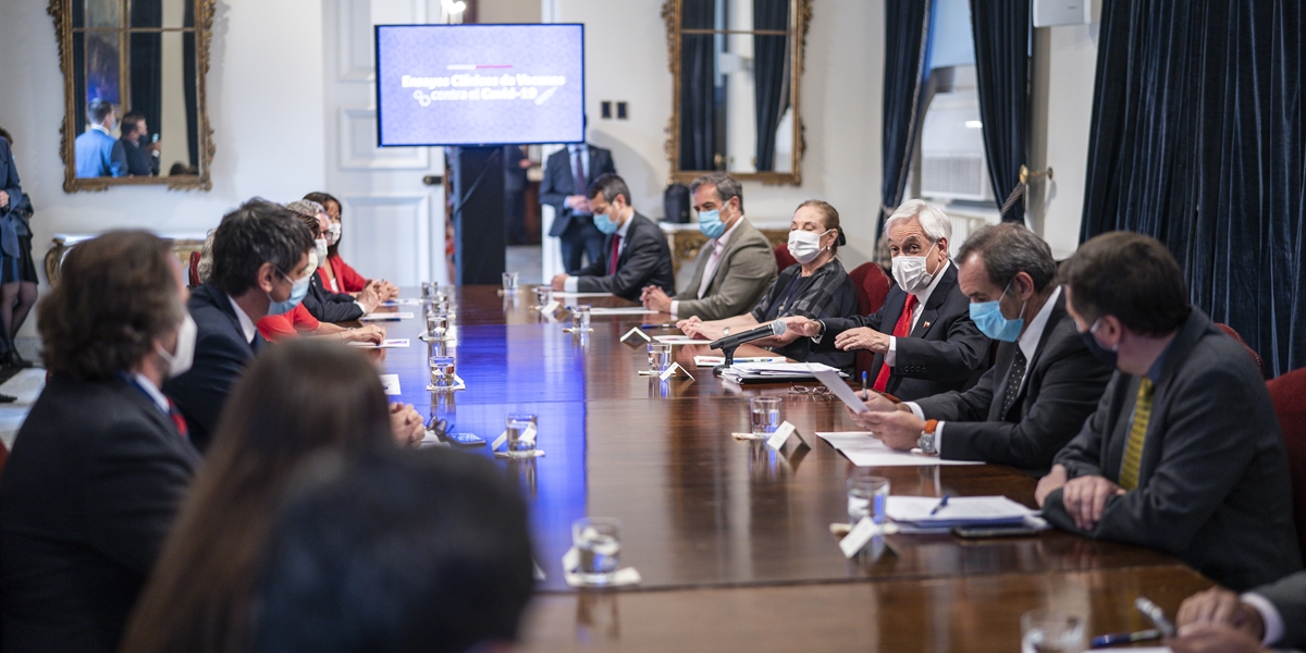 Presidente Piñera encabeza reunión de trabajo por ensayos clínicos en Chile de vacunas COVID-19