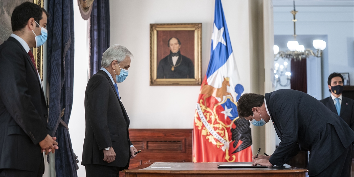 Presidente Piñera realiza ajuste ministerial