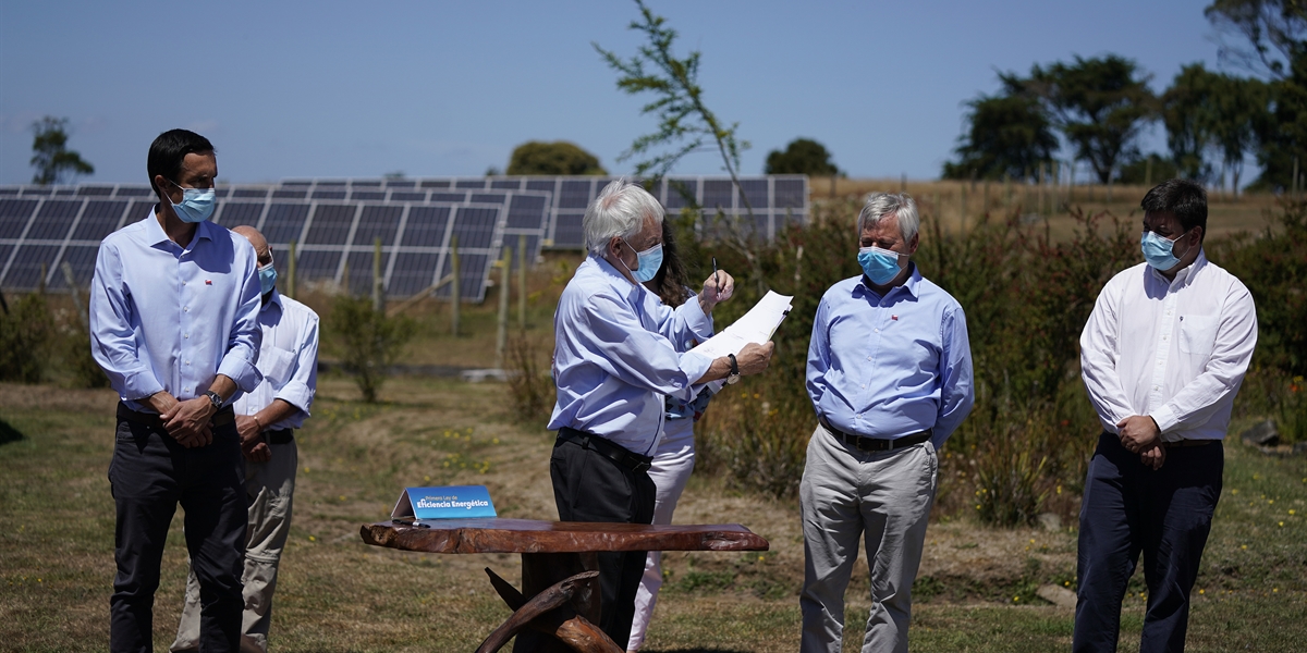 Presidente Piñera promulga nueva Ley de Eficiencia Energética