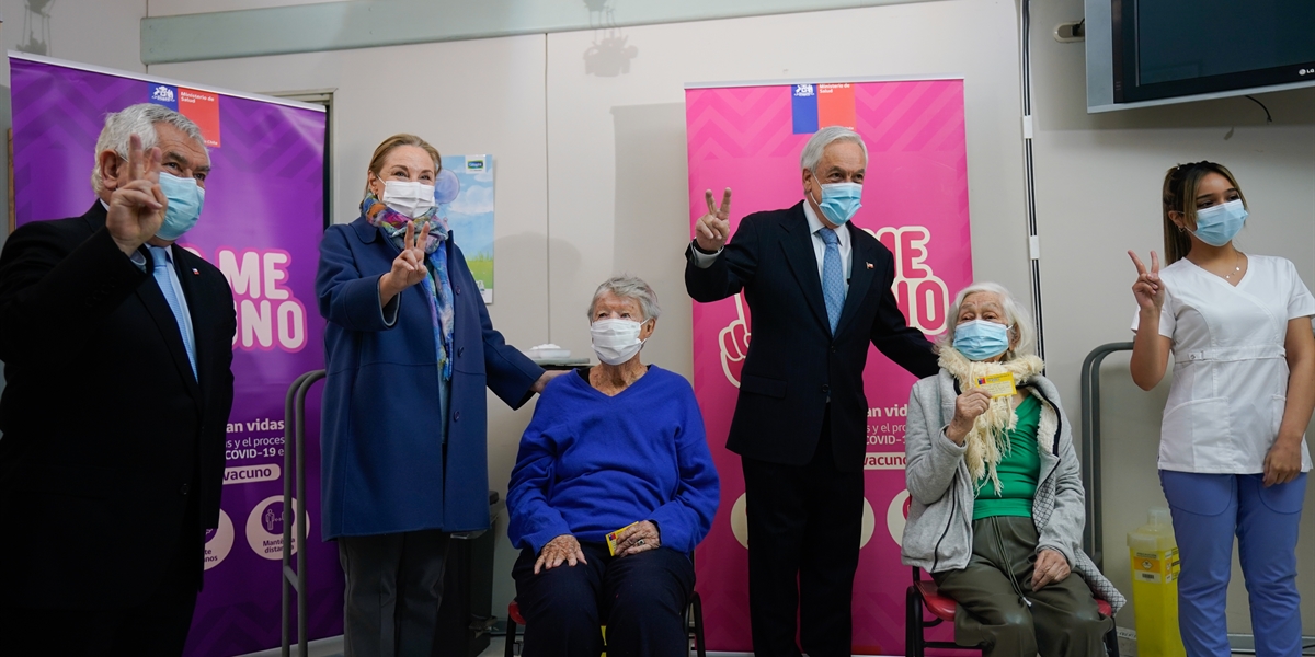 Presidente Piñera da inicio a proceso de vacunación con dosis de refuerzo contra el Covid-19