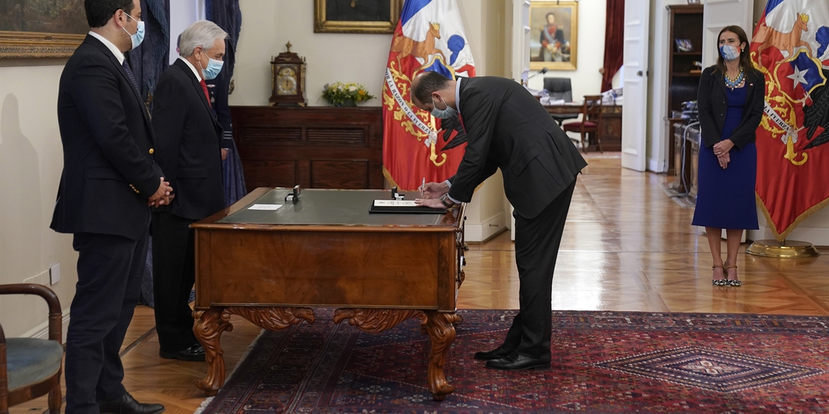 Presidente Piñera nombra a Javier Naranjo como nuevo Ministro de Medio Ambiente