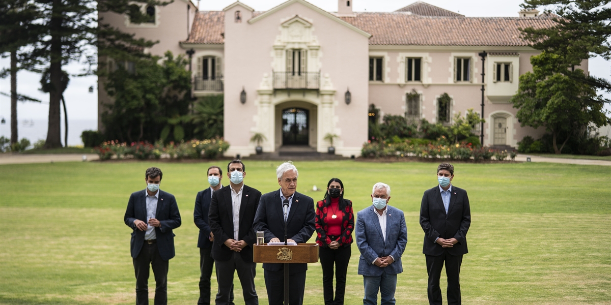 Presidente Piñera realiza punto de prensa en Cerro Castillo