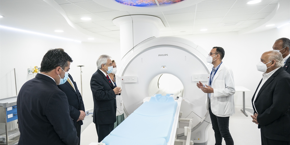 Presidente Piñera realiza visita inspectiva al nuevo Centro de Diagnóstico Terapéutico de La Serena