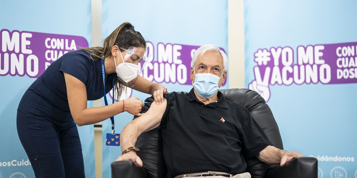 Presidente Piñera recibe su cuarta dosis de vacunación contra el covid 19