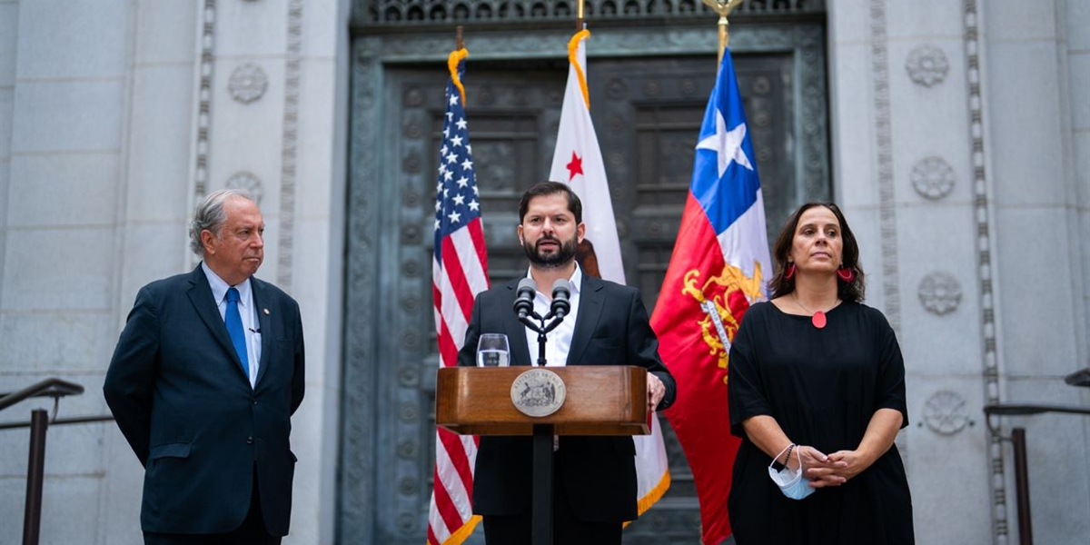 Presidente de la República, Gabriel Boric Font, asiste a presentación de expertos sobre estrategias y políticas para el manejo de agua y sequía