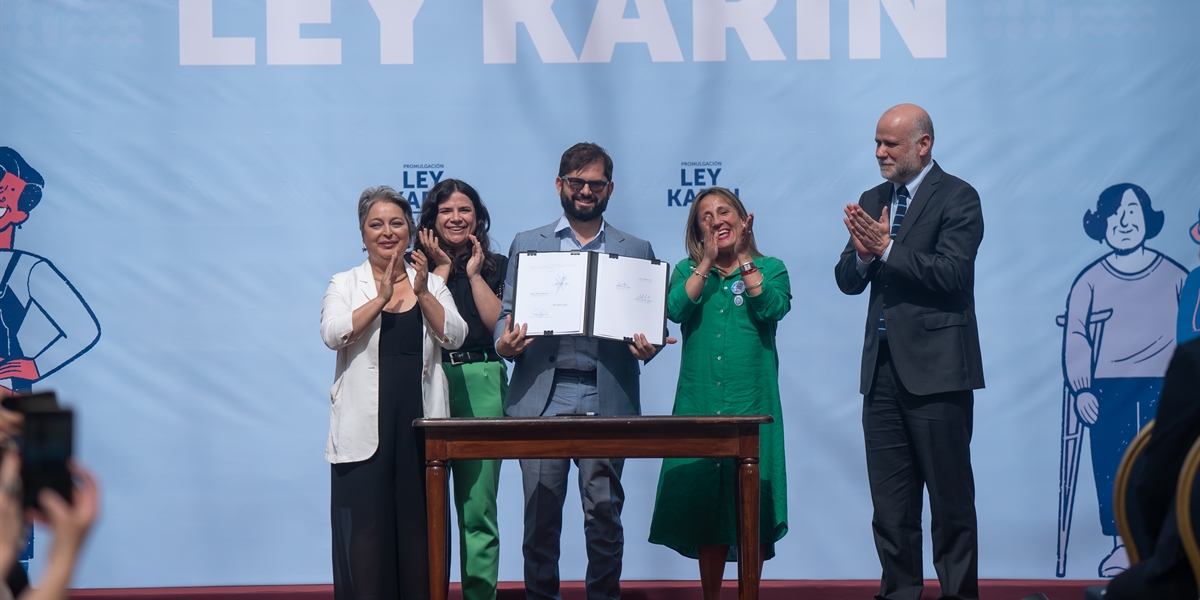 Presidente de la República, Gabriel Boric Font, promulga la Ley Karin