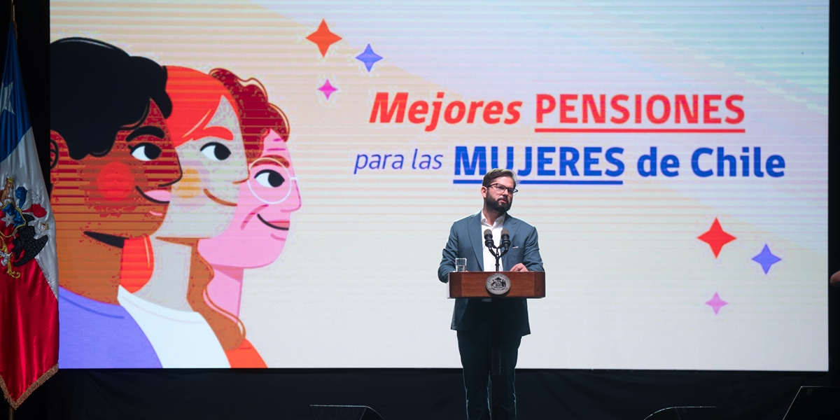 Presidente de la República, Gabriel Boric Font, encabeza actividad Mejores Pensiones para las Mujeres de Chile