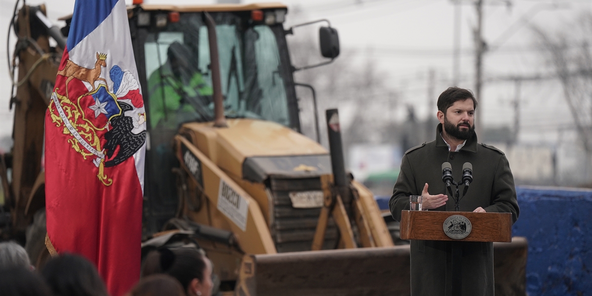 Presidente de la República, Gabriel Boric Font, encabeza el inicio de obras de canalización subterránea del Canal Santa Marta