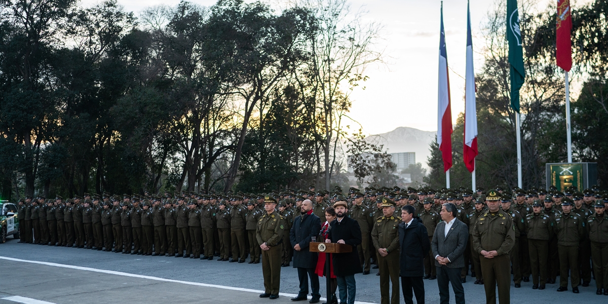 S.E. el Presidente de la República, Gabriel Boric Font, visita a 509 nuevos efectivos de la Escuela de Formación de Carabineros que serán destinados para reforzar la seguridad en la RM