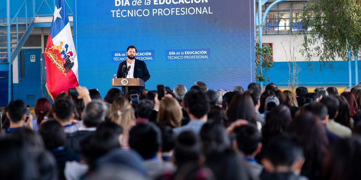 S.E. El Presidente Gabriel Boric encabeza conmemoración del Día de la Educación Técnico Profesional