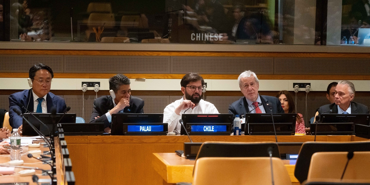 S.E. el Presidente de la República, Gabriel Boric Font, junto al Presidente de Palau, Surangel Whipps Jr., encabezan encuentro para impulsar la ratificación del Acuerdo BBNJ