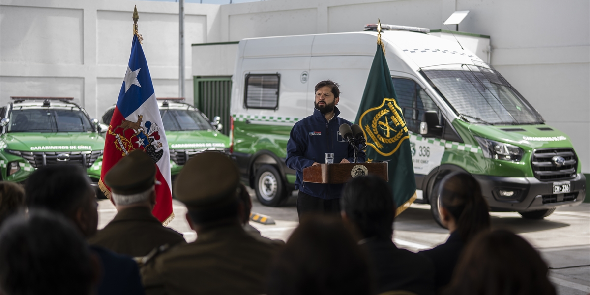 S.E. el Presidente de la República, Gabriel Boric Font, encabeza la entrega de la 2da Comisaría de Antofagasta.