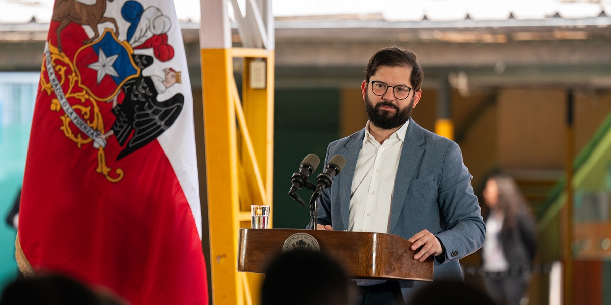 S.E. el Presidente de la República, Gabriel Boric Font, encabeza la ceremonia de conmemoración de los 30 años del programa Centro de Lectura y Biblioteca Escolar (CRA) del Ministerio de Educación