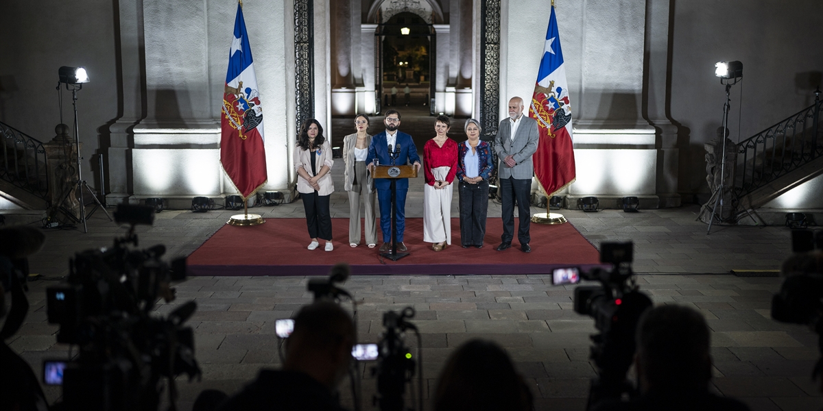 S.E. el Presidente de la República, Gabriel Boric Font, ofrece declaraciones tras elecciones Municipales y Regionales