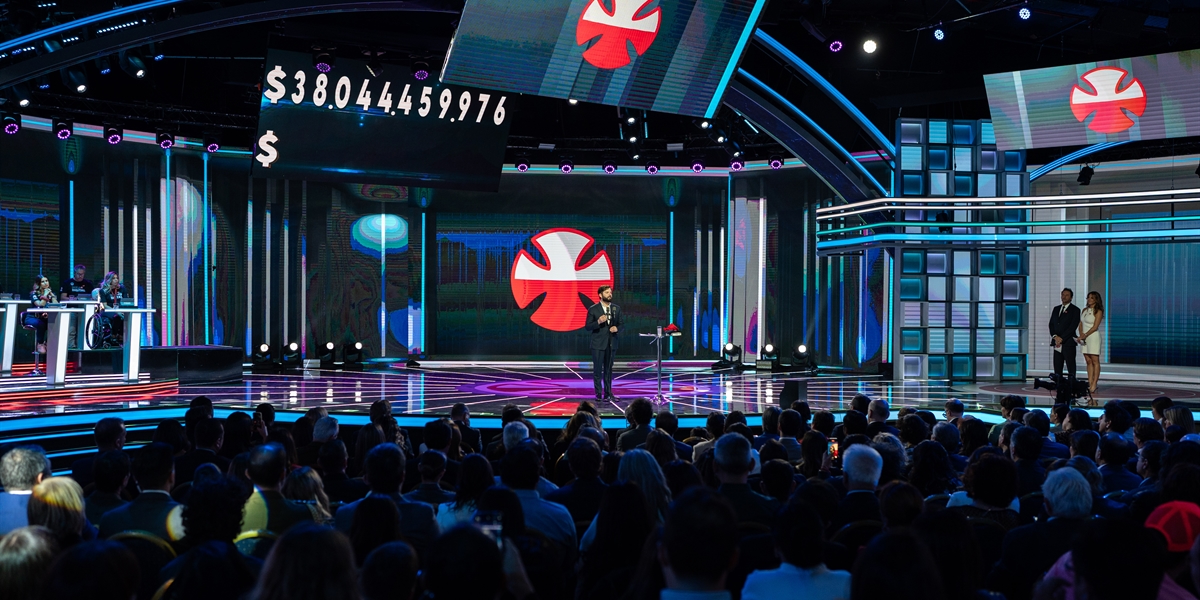 S.E. el Presidente de la República, Gabriel Boric Font, asiste a la ceremonia de obertura de la Teletón 2024