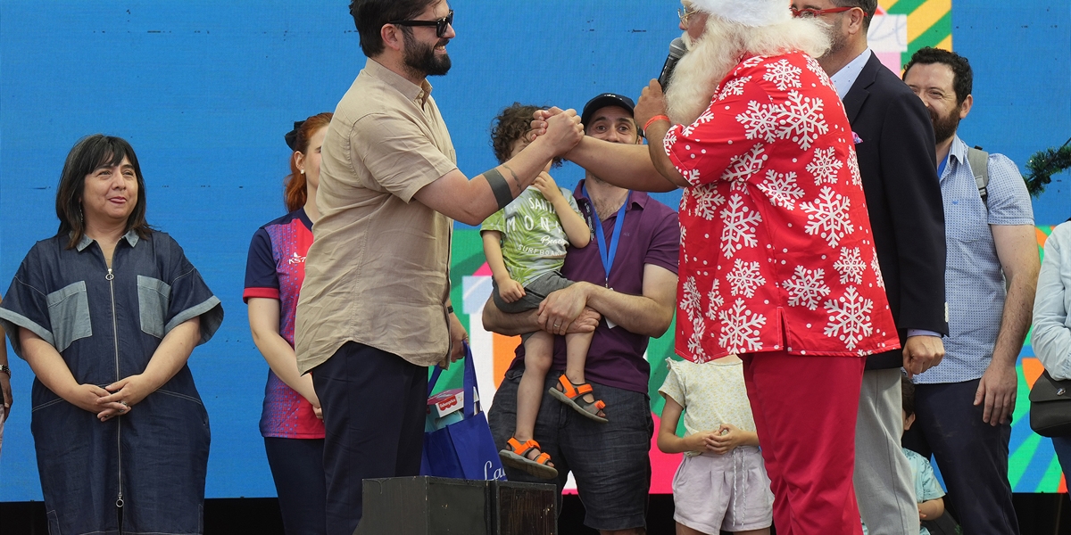 S.E. el Presidente de la República, Gabriel Boric Font, participa del Festival Navideño 2024