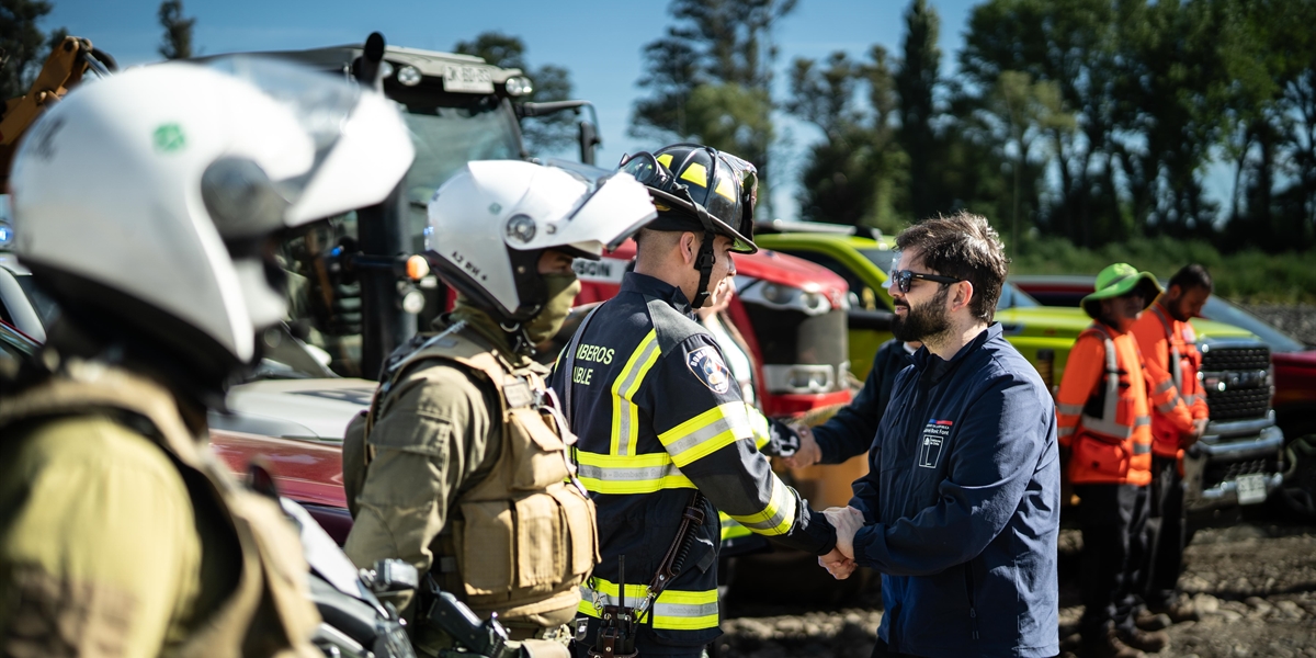 S.E. el Presidente de la República, Gabriel Boric Font, encabeza entrega de obras de enrocado de emergencia de ribera del Río Chillán