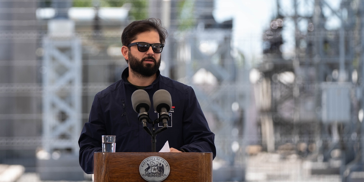 S.E. el Presidente de la República, Gabriel Boric Font, encabeza la promulgación de la Ley de Transición Energética