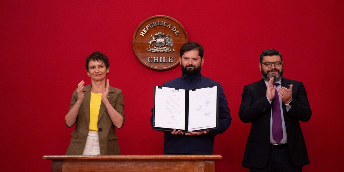 S.E. el Presidente de la República, Gabriel Boric Font, promulga la Nueva Ley Antiterrorista