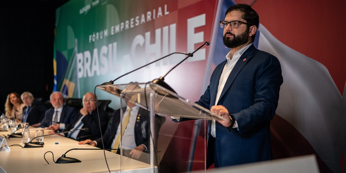 S.E. el Presidente de la República, Gabriel Boric Font, junto al Presidente de la República Federativa de Brasil, Luiz Inácio Lula da Silva, encabezan ceremonia de clausura del Foro Empresarial Chile-Brasil