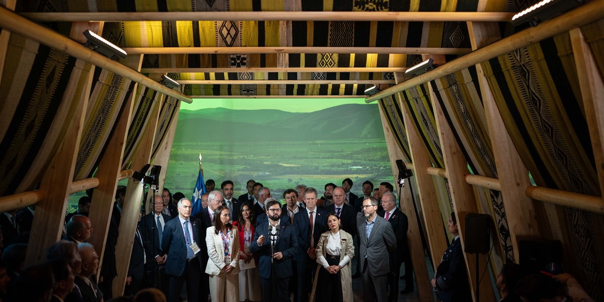 S.E. el Presidente de la República, Gabriel Boric Font, visita el pabellón de Chile en la Expo Osaka 2025