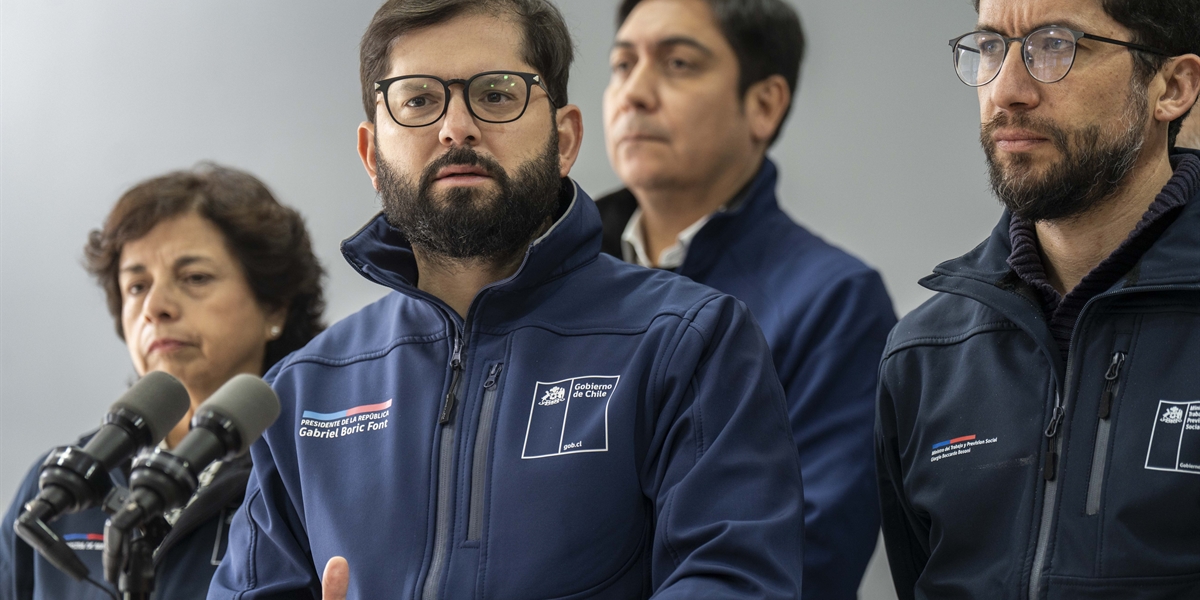 S.E. el Presidente de la República, Gabriel Boric Font, se reúne con autoridades para monitorear operación de rescate de trabajadores atrapados en la División El Teniente.