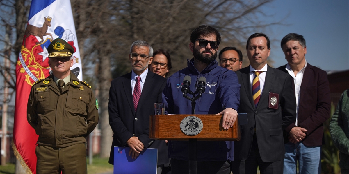 S.E. el Presidente de la República, Gabriel Boric Font, encabeza un encuentro con el Comité Policial de Seguridad Pública y vecinos y vecinas de la comuna de Lo Prado