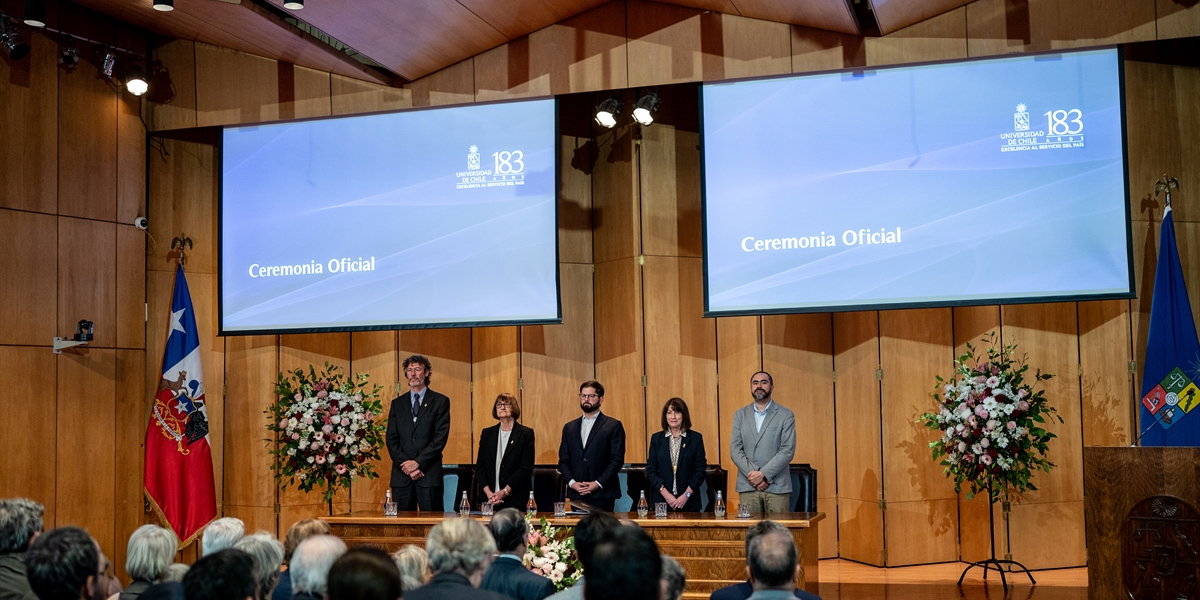 S.E. el Presidente de la República, Gabriel Boric Font, asiste al aniversario 183° de la Universidad de Chile