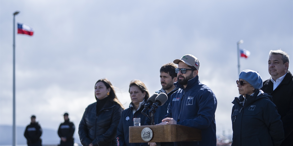 S.E. el Presidente de la República, Gabriel Boric Font, encabeza el inicio de obras de la II etapa de la construcción de Infraestructura Portuaria Multipropósito en Puerto Williams