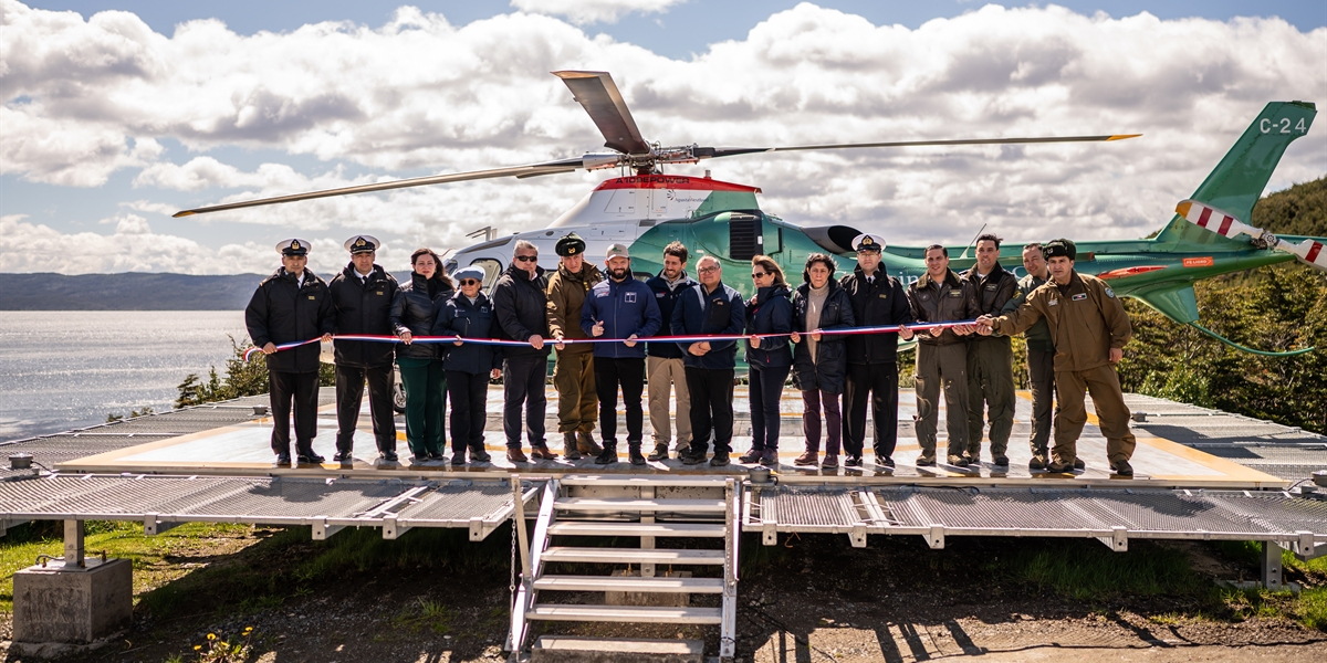 S.E. el Presidente de la República, Gabriel Boric Font, encabeza la inauguración del punto de posada para helicópteros de Puerto Toro