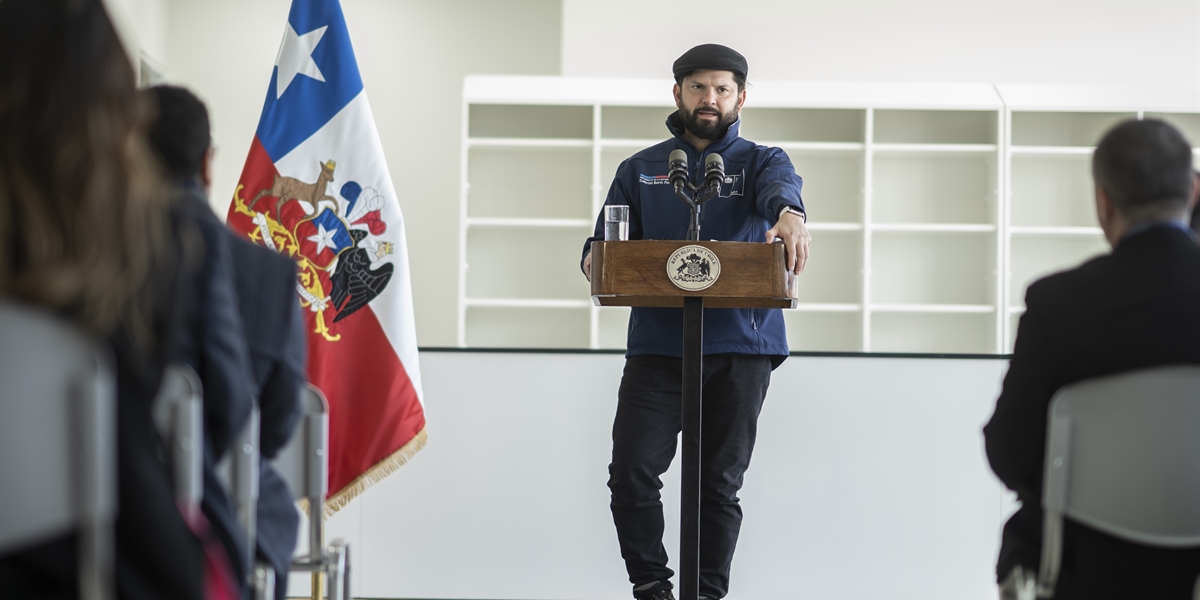 S.E. el Presidente de la República, Gabriel Boric Font, encabeza la ceremonia de término de obras del CESFAM 18 de Septiembre de Punta Arenas