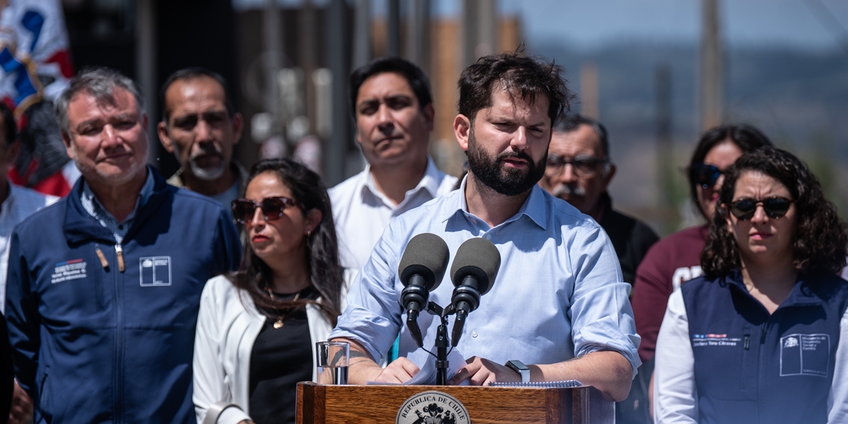 S.E. el Presidente de la República, Gabriel Boric Font, encabeza encuentro con dirigentes vecinales de sectores damnificados por incendios en Viña del Mar y visita a viviendas reconstruidas