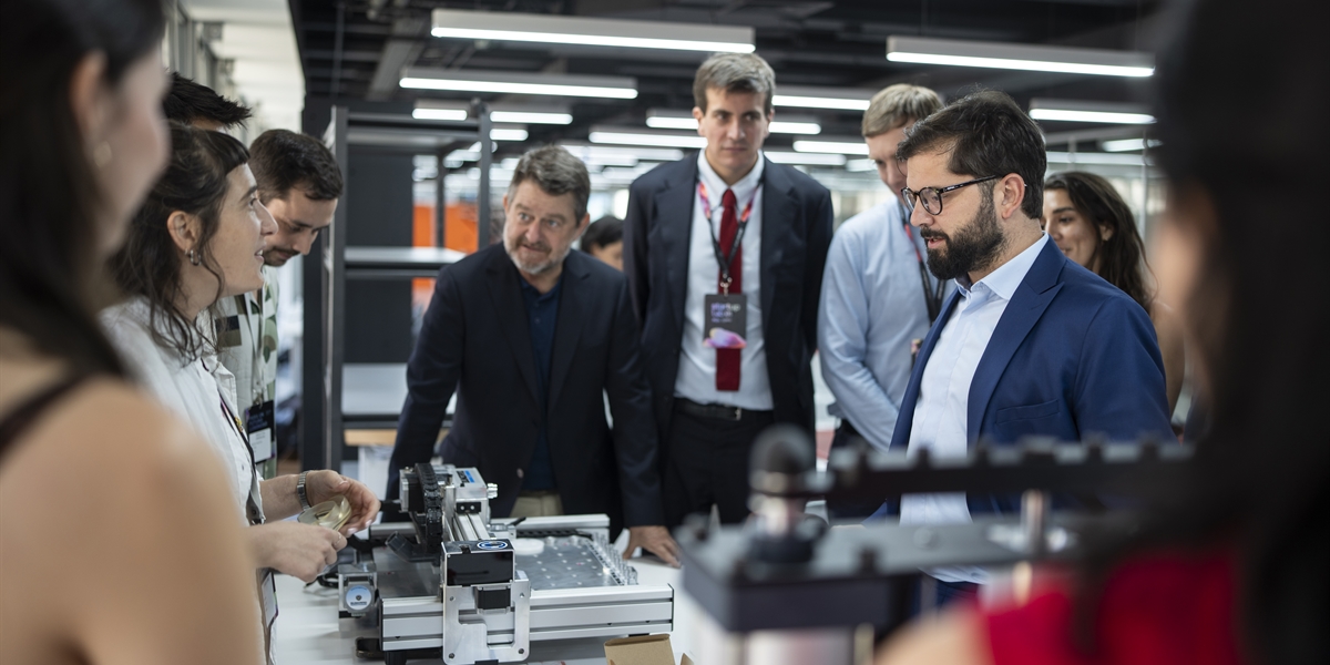 S.E. el Presidente de la República, Gabriel Boric Font, encabeza la ceremonia de lanzamiento del primer Hub Deep Tech de Chile, Startuplab.01