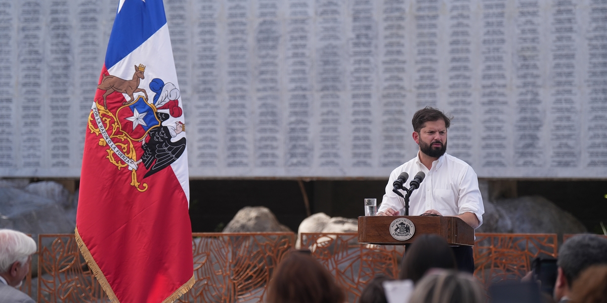 S.E. el Presidente de la República, Gabriel Boric Font, visita el Cementerio General en el marco del término de las obras de conservación del Memorial de Detenidos Desaparecidos y Ejecutados Políticos